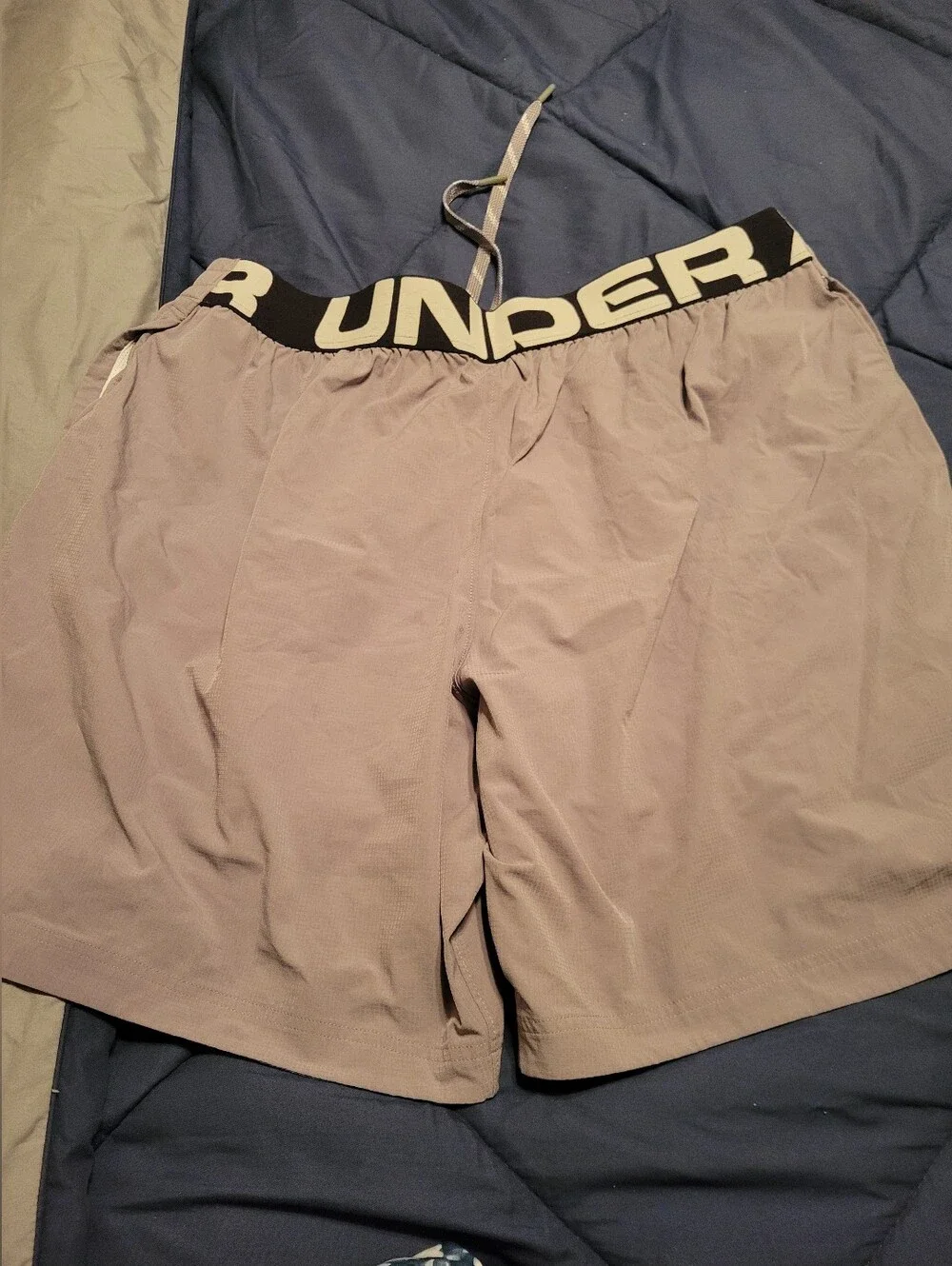 Under Armour Men's Grey Gray Athletic Shorts with Logo